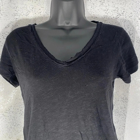 Forever 21 Black Short Sleeve V Neck Shirt Size Medium 100% Cotton Minimalist - Picture 10 of 14